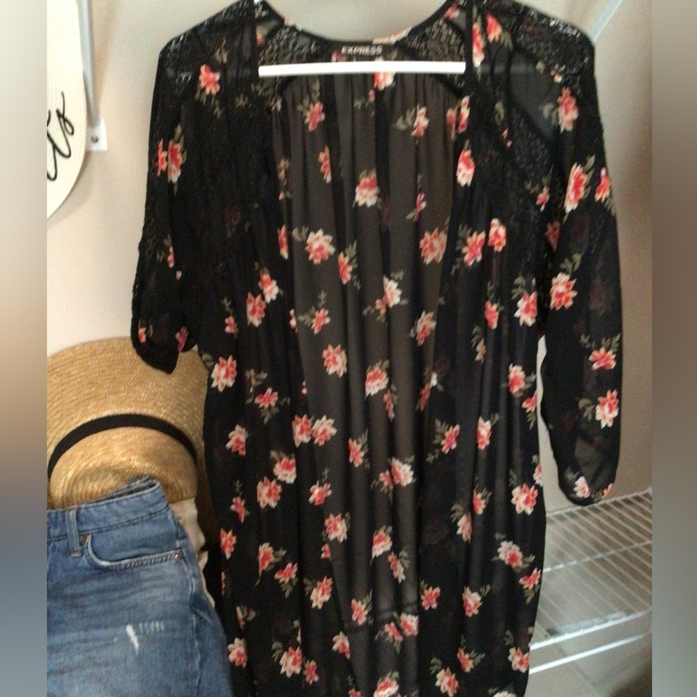 Black floral express kimono